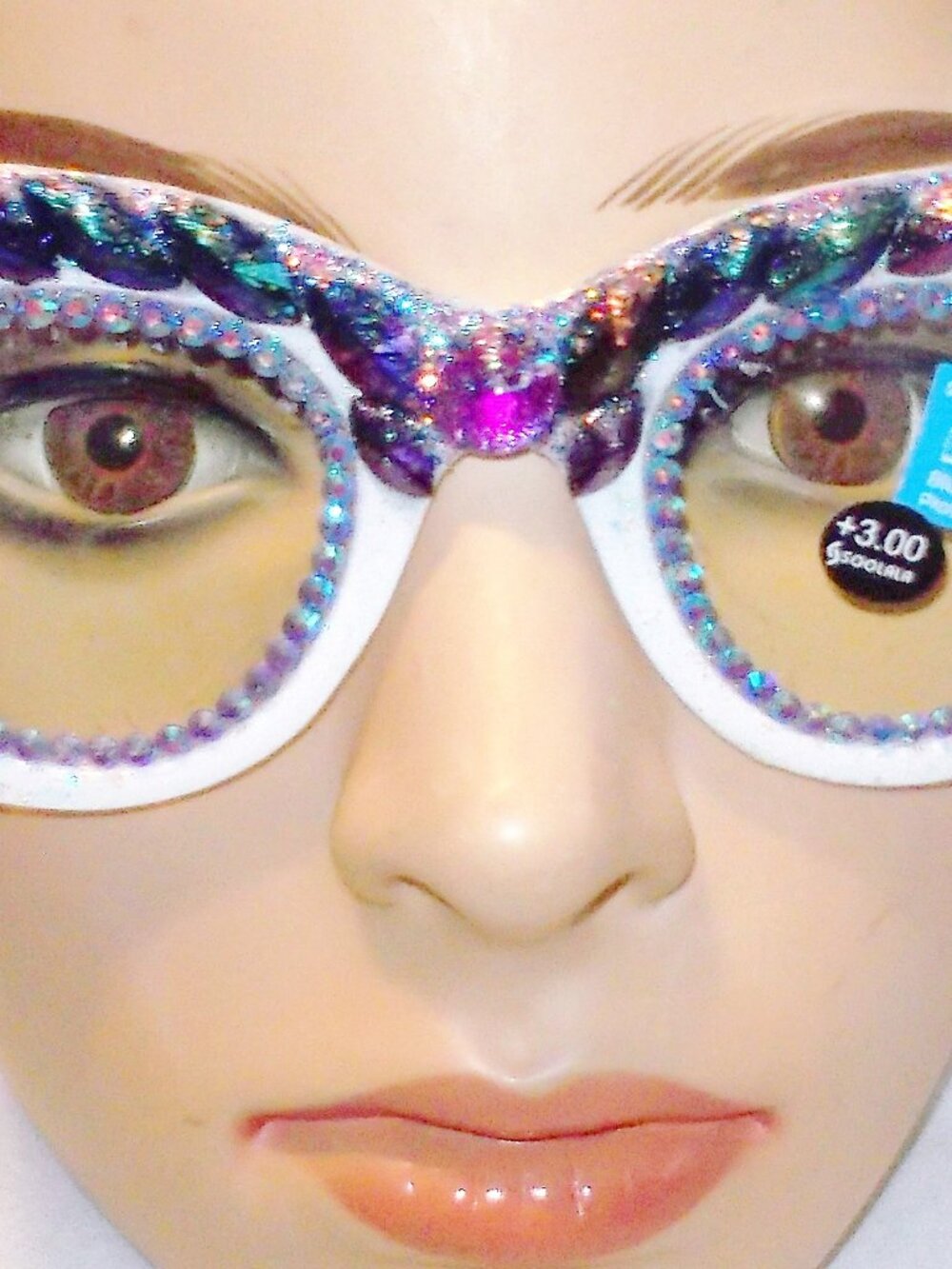 FABULOUS WHITE CATEYE READING GLASSES 3.00 STRENGTH BLUE FLAME RHINESTONES
